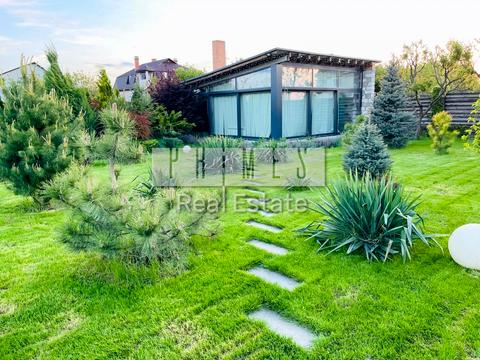 будинок за адресою березова, 30