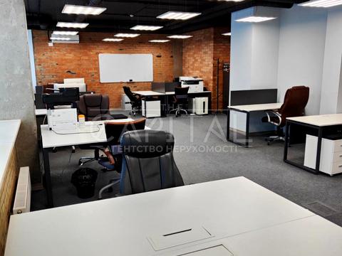 комерційна за адресою Олександра Мишуги вул., 10