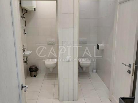 комерційна за адресою Олександра Мишуги вул., 10