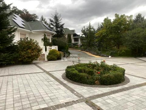 будинок за адресою Лугова