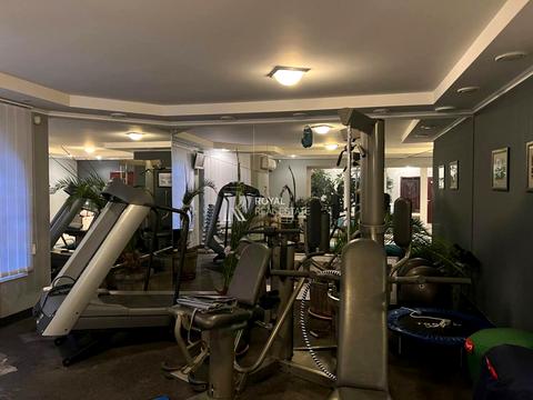 будинок за адресою Лугова