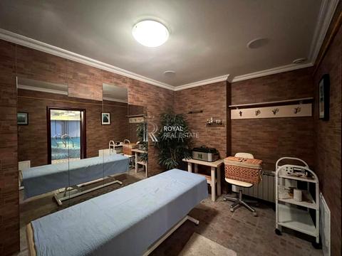 будинок за адресою Лугова