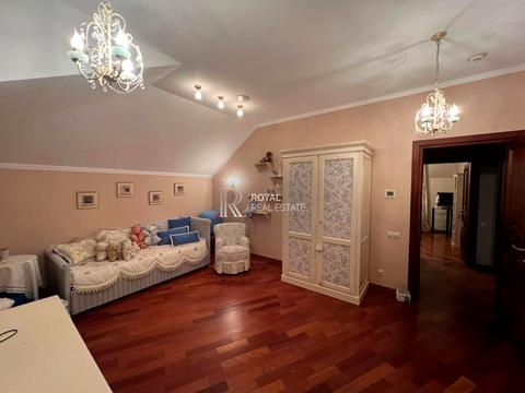 будинок за адресою Лугова