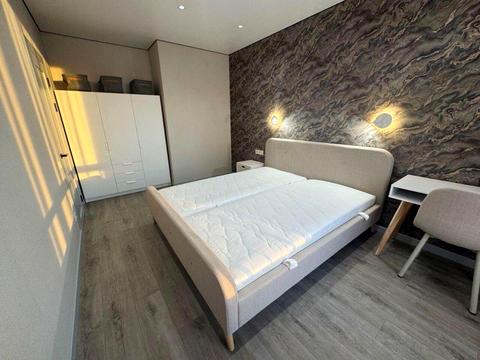 квартира за адресою Олександра Олеся вул., 9-А