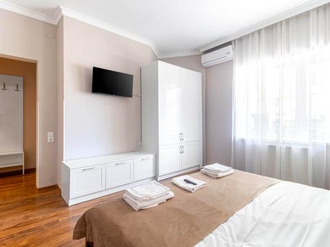 комерційна за адресою Роксолани вул., 5