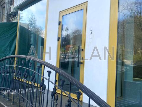 коммерческая по адресу Музейний пер., 2-Б