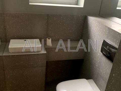 коммерческая по адресу Музейний пер., 2-Б