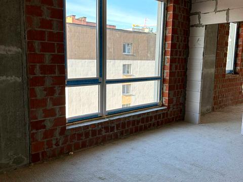 квартира по адресу Героев Майдана ул., 5