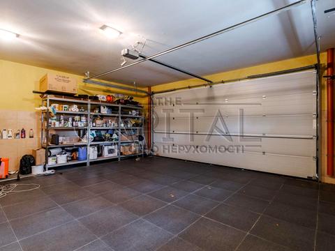 будинок за адресою Приозерна вул.