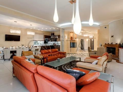 будинок за адресою Приозерна вул.