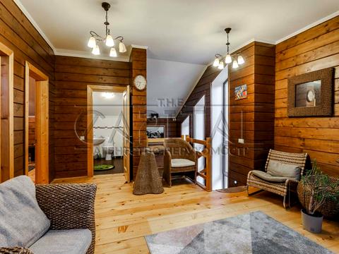 будинок за адресою Приозерна вул.