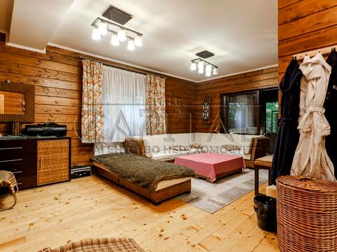 будинок за адресою Приозерна вул.