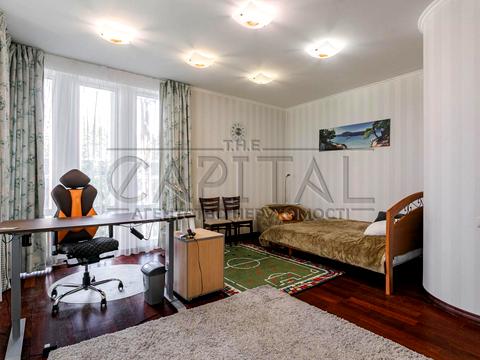 будинок за адресою Приозерна вул.