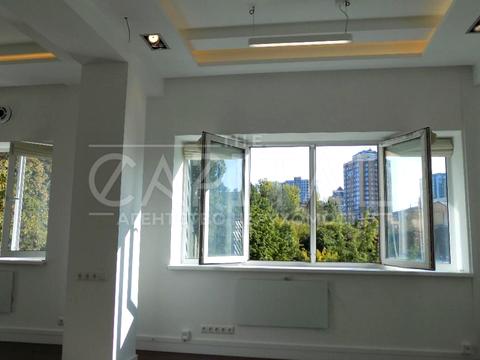 комерційна за адресою Василя Тютюнника вул. (Анрі Барбюса), 5-А