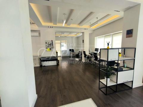 комерційна за адресою Василя Тютюнника вул. (Анрі Барбюса), 5-А