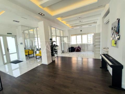 комерційна за адресою Василя Тютюнника вул. (Анрі Барбюса), 5-А