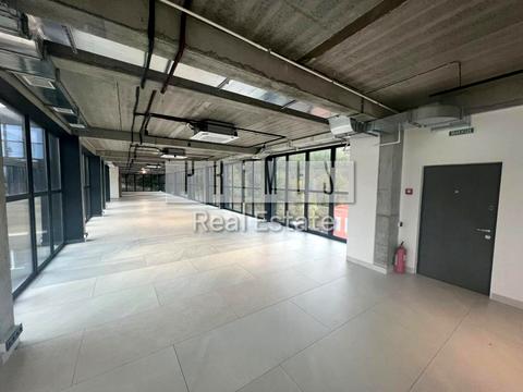 комерційна за адресою вул. Нижньоюрківська, 39