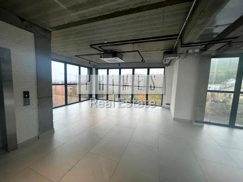 комерційна за адресою вул. Нижньоюрківська, 39