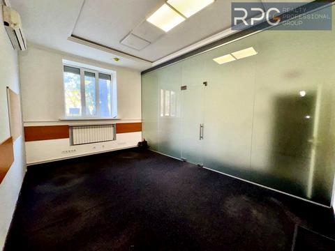 коммерческая по адресу Николая Михновского бульв. (Дружбы Народов), 13