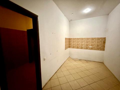 комерційна за адресою Кирилівська вул. (Фрунзе), 120