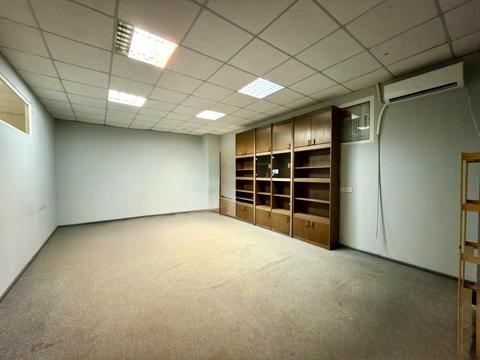 комерційна за адресою Кирилівська вул. (Фрунзе), 120