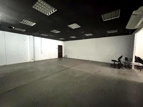 комерційна за адресою Кирилівська вул. (Фрунзе), 120