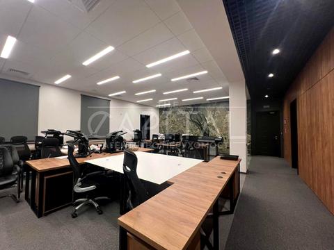 комерційна за адресою Волинська вул., 67