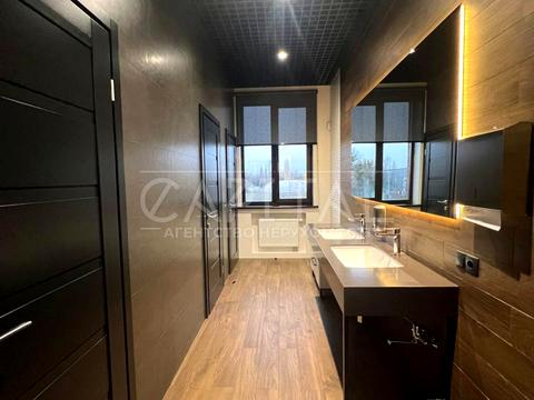 комерційна за адресою Волинська вул., 67