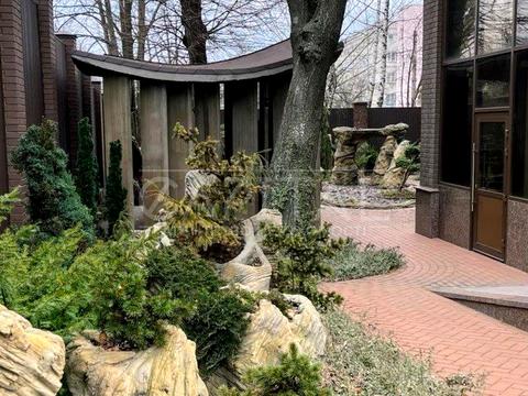 комерційна за адресою Волинська вул., 67