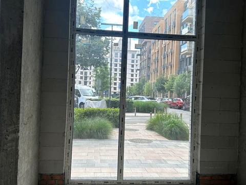 коммерческая по адресу Салютная ул., 2