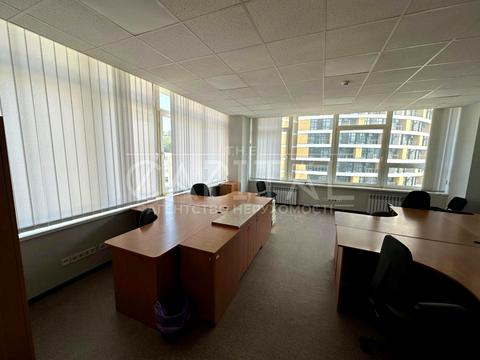 комерційна за адресою Кудрявський узвіз, 7