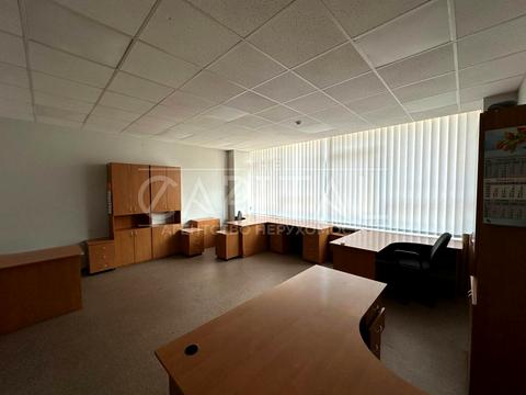 комерційна за адресою Кудрявський узвіз, 7