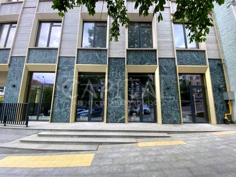 комерційна за адресою Володимирська вул., 86-А