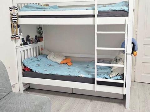 квартира за адресою Олександра Довженка вул., 6