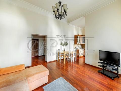 квартира за адресою Богдана Хмельницького вул., 1