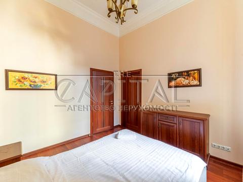 квартира за адресою Богдана Хмельницького вул., 1