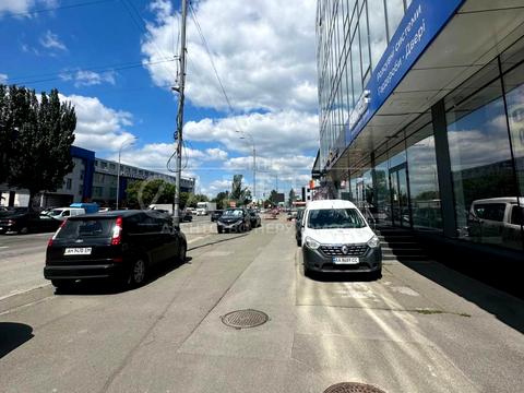 комерційна за адресою Новокостянтинівська вул., 2