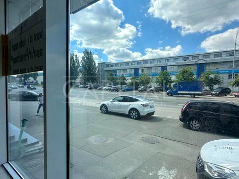 комерційна за адресою Новокостянтинівська вул., 2