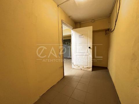 комерційна за адресою Ушинського вул., 19