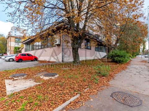 комерційна за адресою Ушинського вул., 19