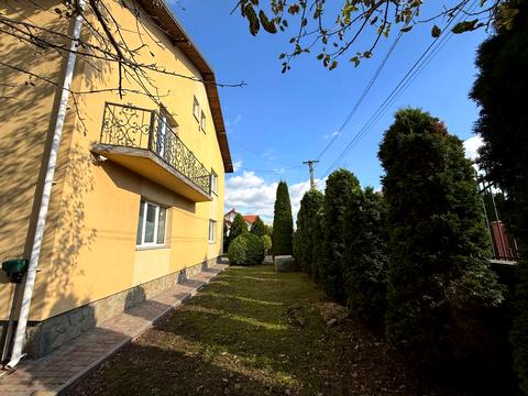 будинок за адресою Богдана Лепкого вул.