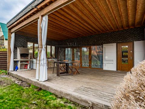 будинок за адресою Садова