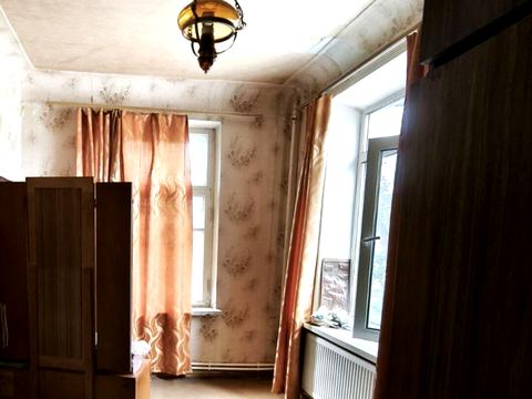 квартира за адресою Конституції просп., 19а