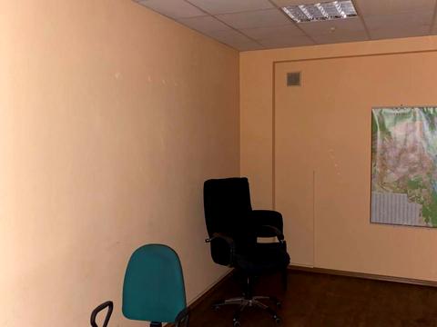 комерційна за адресою Саперно-Слобідська вул., 25