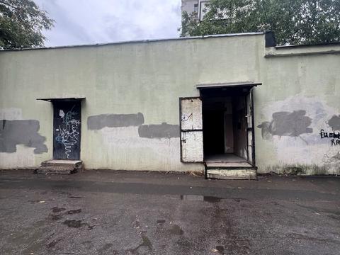 комерційна за адресою Варненська вул., 7в