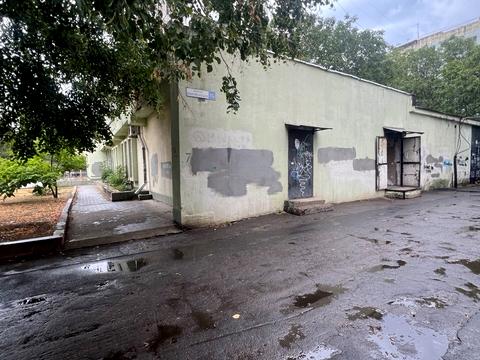 комерційна за адресою Варненська вул., 7в