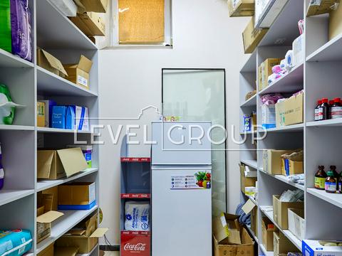 комерційна за адресою Антоновича вул. (Горького), 93