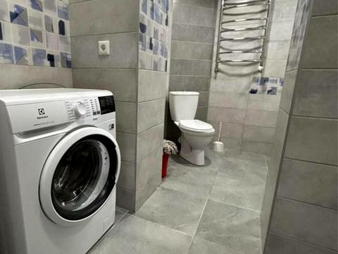 квартира по адресу Ефремова ул., 64