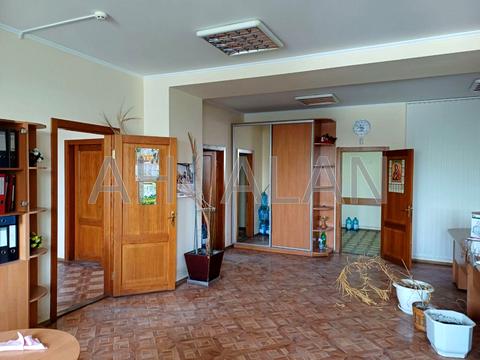 комерційна за адресою Бориспільська вул., 19Д