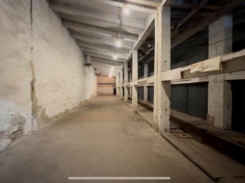 комерційна за адресою Ґарета Джонса вул. (Сім'ї Хохлових), 1